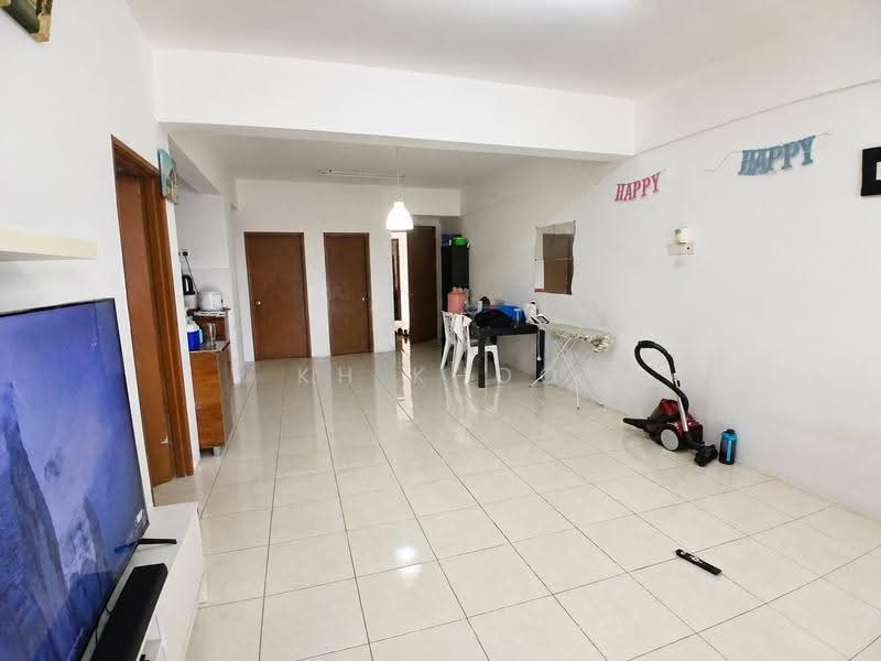 Apartment for Sale at Green Suria @ Bandar Tun Hussein Onn - KH Khoo - Living Room - PropertyGuru.com.my