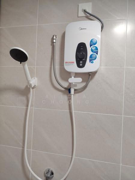 Condominium for Rent at Pitta Residensi - Alicia Choong - Bathroom - PropertyGuru.com.my