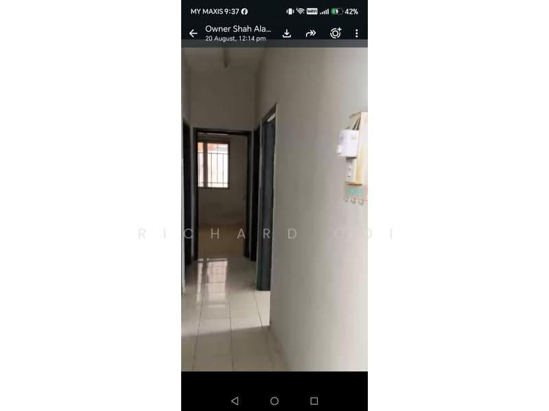 Apartment for Rent at Pangsapuri Danaumas - Richard Ooi - Corridor - PropertyGuru.com.my