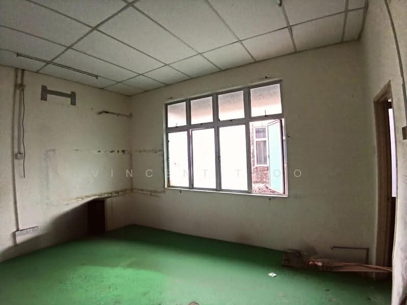 Shop for Sale in Seri Iskandar (Perak) - Vincent Thoo - Interior - PropertyGuru.com.my