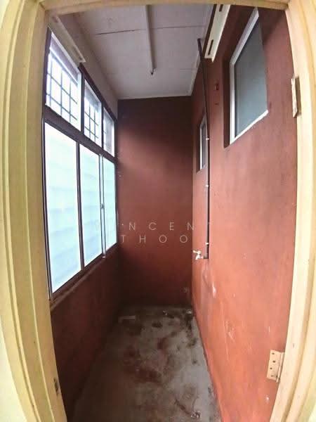 Shop for Sale in Seri Iskandar (Perak) - Vincent Thoo - Balcony - PropertyGuru.com.my