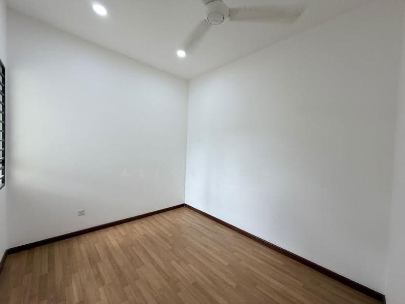 Rumah Kluster untuk Dijual di Taman Anggun (Rawang) - Alice Low - Interior - PropertyGuru.com.my