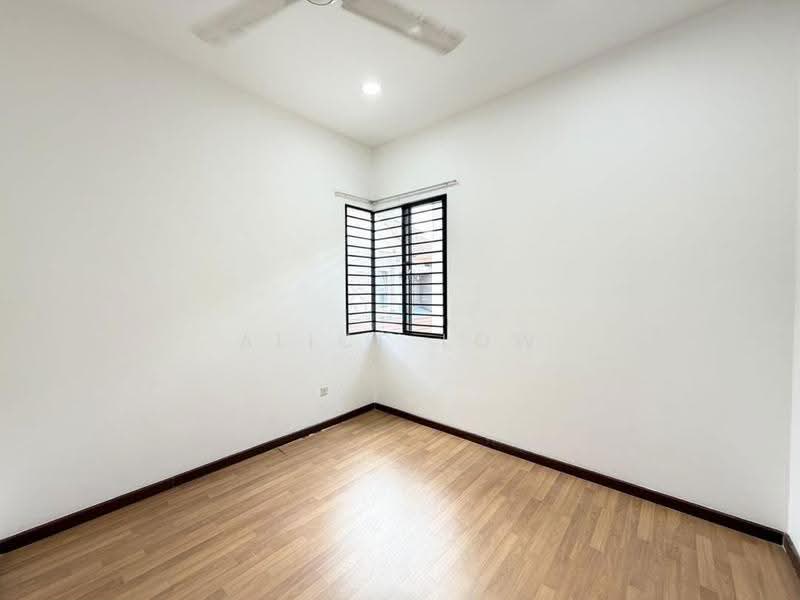 Rumah Kluster untuk Dijual di Taman Anggun (Rawang) - Alice Low - Interior - PropertyGuru.com.my