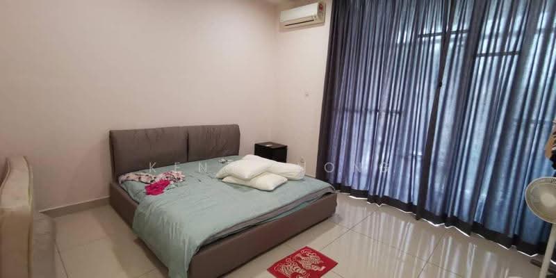 Rumah Teres 2-Tingkat untuk Dijual di Lestari Putra (Seri Kembangan) - Kent Chong - Bedroom - PropertyGuru.com.my