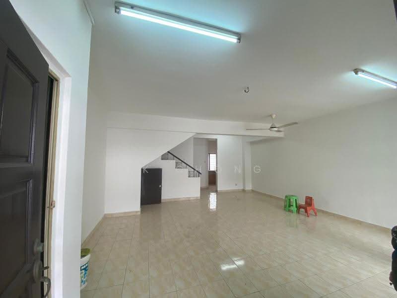 2-storey Terraced House for Rent in Shah Alam (Selangor) - CK Chong - Living Room - PropertyGuru.com.my