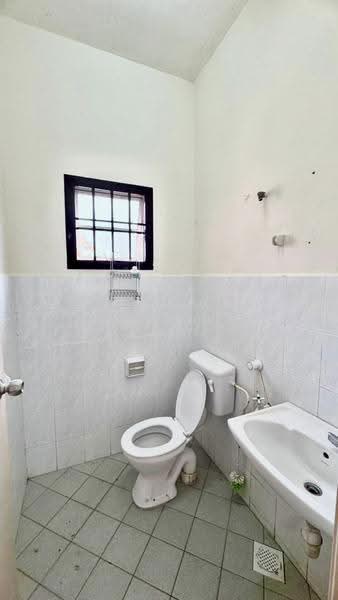 Rumah Teres 2-Tingkat untuk Dijual di Taman Pulai Indah (Johor Bahru) - Sausa Lee - Bathroom - PropertyGuru.com.my