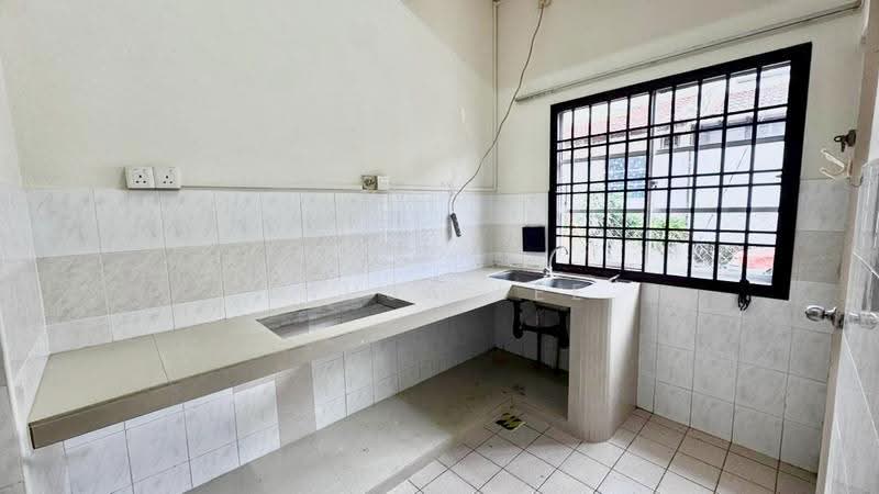 Rumah Teres 2-Tingkat untuk Dijual di Taman Pulai Indah (Johor Bahru) - Sausa Lee - Kitchen - PropertyGuru.com.my
