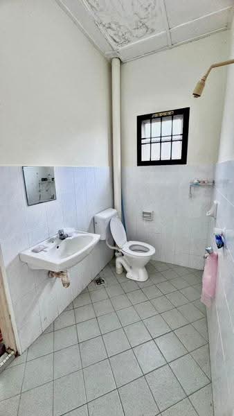 Rumah Teres 2-Tingkat untuk Dijual di Taman Pulai Indah (Johor Bahru) - Sausa Lee - Bathroom - PropertyGuru.com.my
