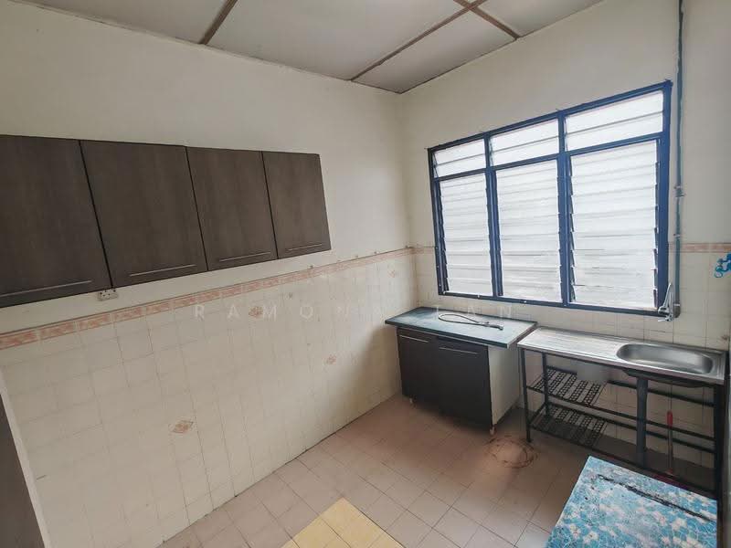 Flat for Sale at Taman Siantan - Ramona Tan - Kitchen - PropertyGuru.com.my