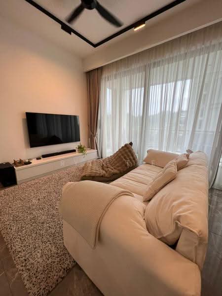 Kediaman Servis untuk Disewa di Park Regent @Desa Park City - Ryan Tee - Living Room - PropertyGuru.com.my
