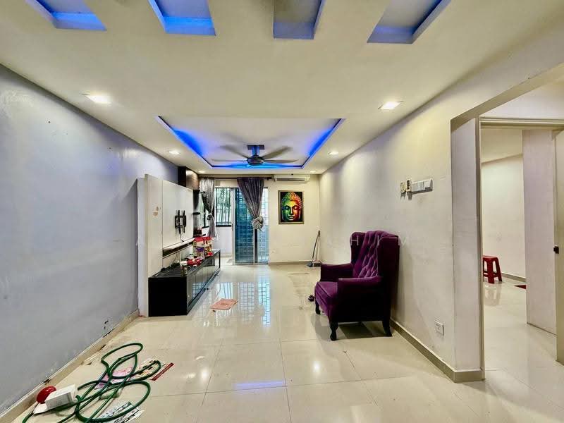 Kondominium untuk Dijual di Amadesa Resort Condominium - Azli Ibrahim - Living Room - PropertyGuru.com.my