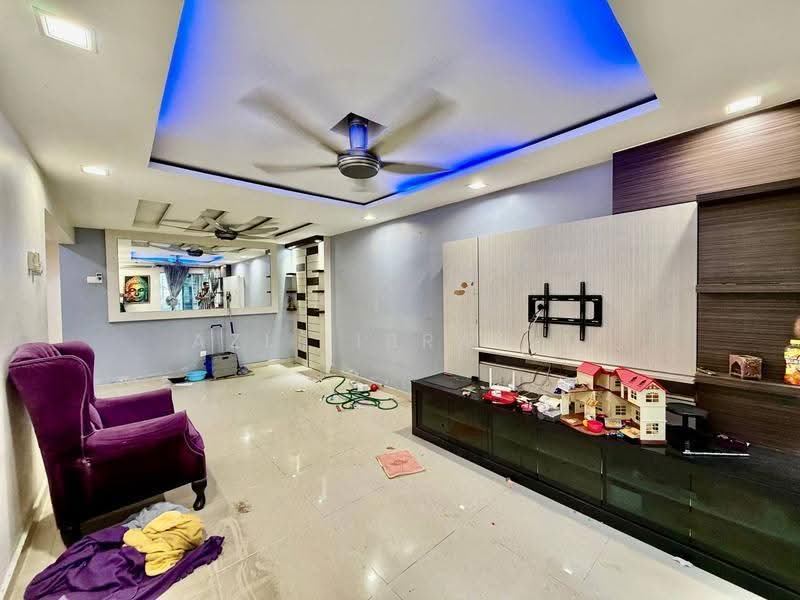 Kondominium untuk Dijual di Amadesa Resort Condominium - Azli Ibrahim - Living Room - PropertyGuru.com.my