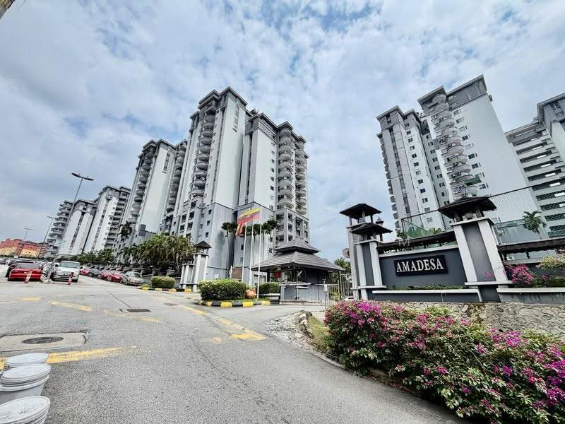Kondominium untuk Dijual di Amadesa Resort Condominium - Azli Ibrahim - Exterior - PropertyGuru.com.my