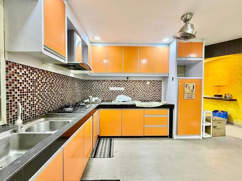 Kondominium untuk Dijual di Amadesa Resort Condominium - Azli Ibrahim - Kitchen - PropertyGuru.com.my