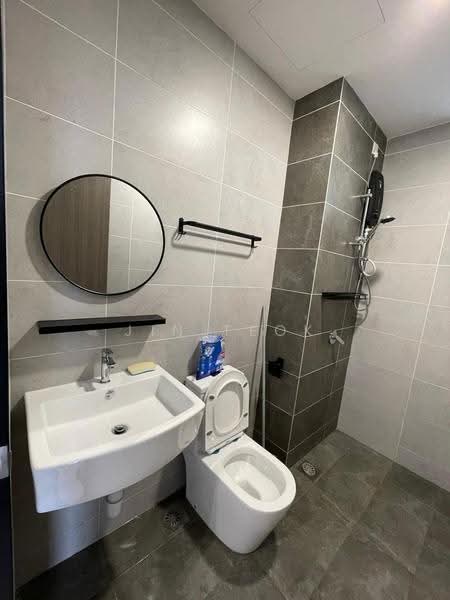 Kediaman Servis untuk Dijual di Twin Tower Residence - Jin Teok - PropertyGuru.com.my