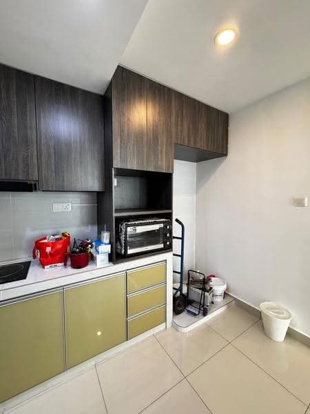 Service Residence for Sale at Larkin Heights - Jin Teok - Kitchen - PropertyGuru.com.my