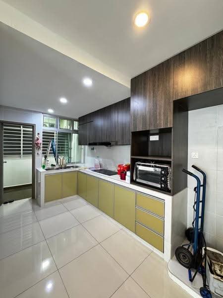 Service Residence for Sale at Larkin Heights - Jin Teok - Kitchen - PropertyGuru.com.my