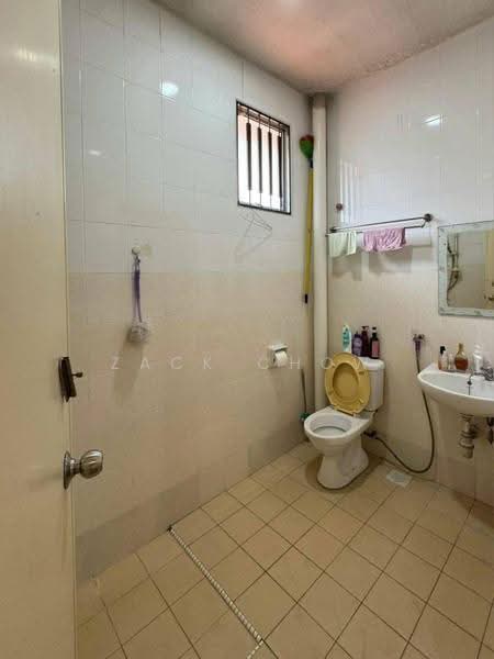 2-storey Terraced House for Sale in Taman Seri Austin (Tebrau) - Zack Chow - Bathroom - PropertyGuru.com.my