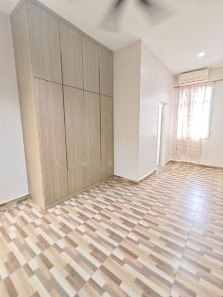 2-storey Terraced House for Sale in Setia Indah 9 (Setia Alam) - Alwin Lee - Bedroom - PropertyGuru.com.my