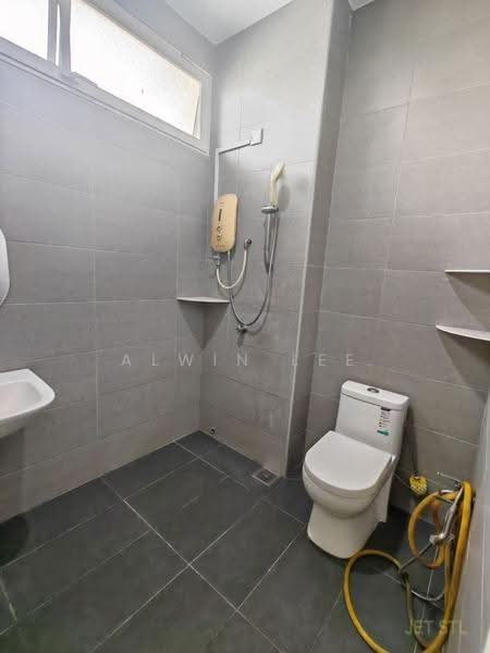 2-storey Terraced House for Sale in Setia Indah 9 (Setia Alam) - Alwin Lee - Bathroom - PropertyGuru.com.my