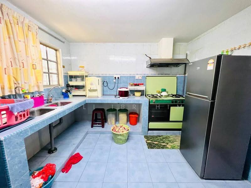 Rumah Teres 2-Tingkat untuk Dijual di Gombak (Kuala Lumpur) - Azli Ibrahim - Kitchen - PropertyGuru.com.my