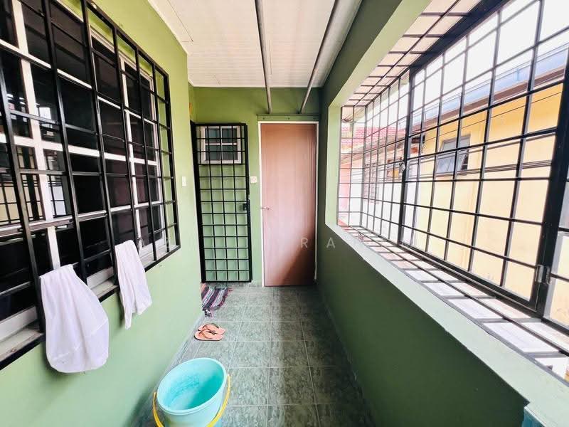 Rumah Teres 2-Tingkat untuk Dijual di Gombak (Kuala Lumpur) - Azli Ibrahim - Balcony - PropertyGuru.com.my