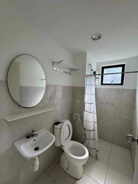 Condominium for Rent at TRI PINNACLE - Jane Ang - Bathroom - PropertyGuru.com.my