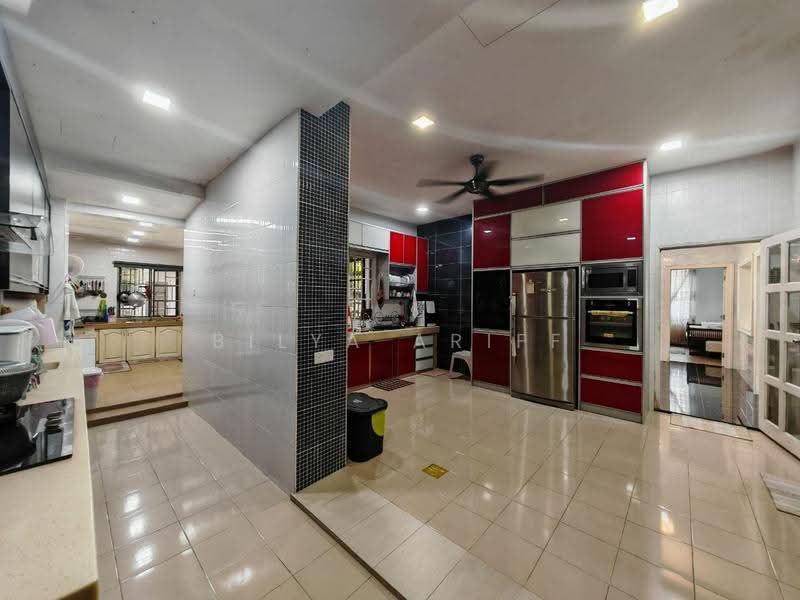 Semi-Detached House for Sale in Ampang Jaya (Ampang) - BILYA ARIFF - Kitchen - PropertyGuru.com.my