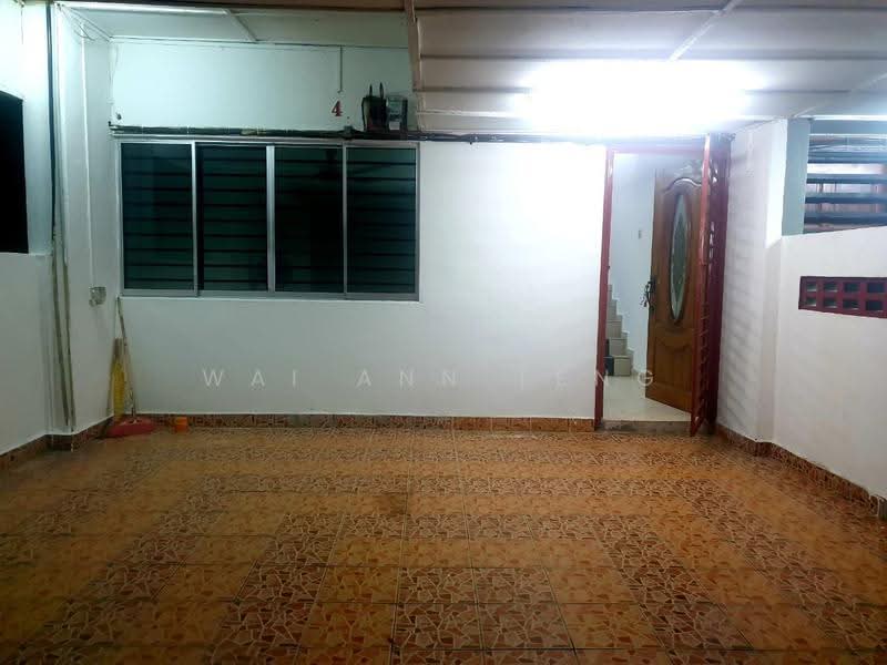 2-storey Terraced House for Rent in Taman Serdang Raya (Seri Kembangan) - Wai Ann Teng - Entrance - PropertyGuru.com.my
