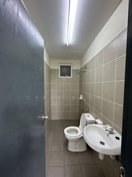 Pangsapuri untuk Disewa di Residensi Bandar Bukit Mahkota (PR1MA @ Bandar Bukit Mahkota) - Chris Choo - Bathroom - PropertyGuru.com.my