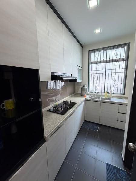 Rumah Teres 2-Tingkat untuk Dijual di Setia Tropika (Johor Bahru) - Zack Chow - Kitchen - PropertyGuru.com.my