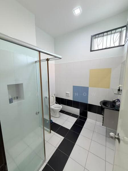 Rumah Teres 2-Tingkat untuk Dijual di Setia Tropika (Johor Bahru) - Zack Chow - Bathroom - PropertyGuru.com.my