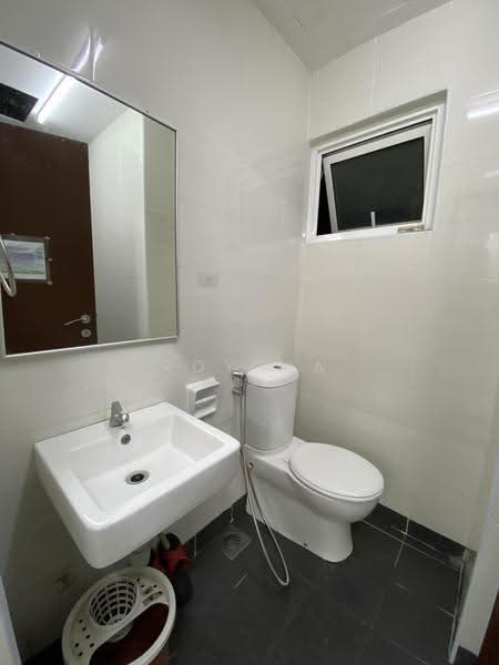 Condominium for Rent at Boulevard Serviced Apartment - Roy Ma - Bathroom - PropertyGuru.com.my