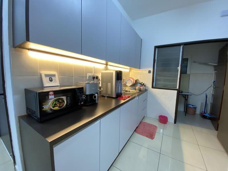 Condominium for Rent at Boulevard Serviced Apartment - Roy Ma - Kitchen - PropertyGuru.com.my
