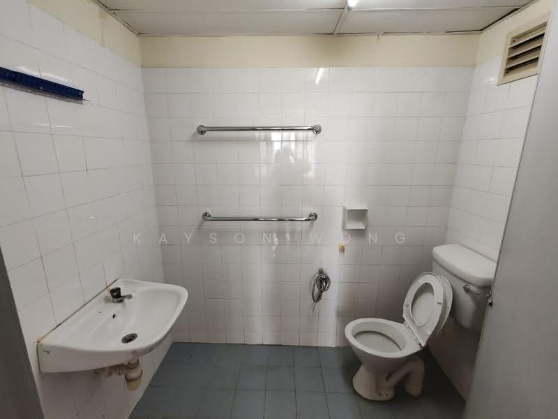 Kondominium untuk Dijual di Casa Magna - Kayson Wong - Bathroom - PropertyGuru.com.my