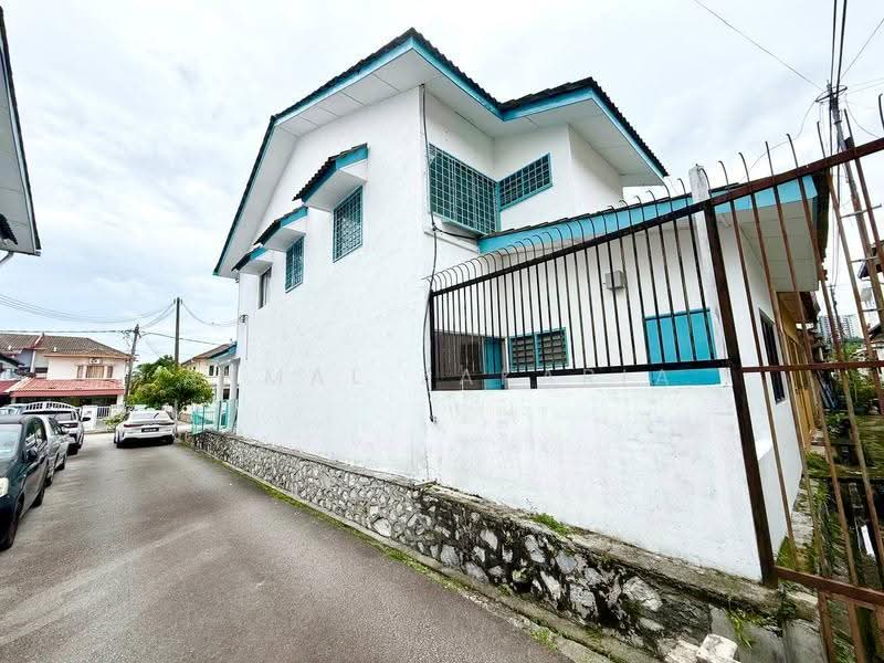 2-storey Terraced House for Sale in Puchong (Selangor) - Akmal Zakaria - PropertyGuru.com.my