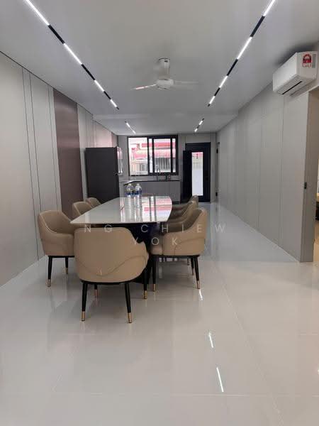 Rumah Teres 2-Tingkat untuk Disewa di Taman Bunga Raja (Kota Kinabalu) - Ng Chiew Yok - Dining Room - PropertyGuru.com.my