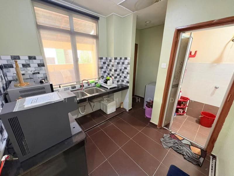 Cluster House for Sale in Puncak Alam (Selangor) - Syahmi Shahordin - Kitchen - PropertyGuru.com.my