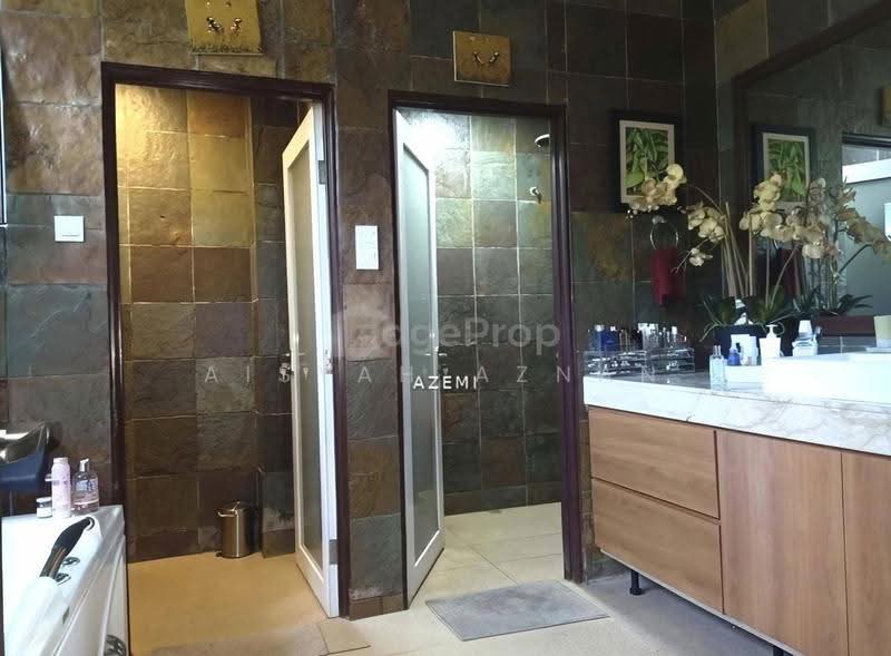 Bungalow House for Sale in Kuang (Selangor) - Aisyah Aznan - Bathroom - PropertyGuru.com.my