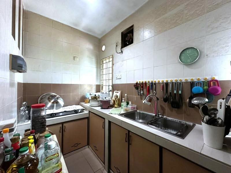 Rumah Teres 1-Tingkat untuk Dijual di Taman Ungku Tun Aminah (Skudai) - Karl Lim - Kitchen - PropertyGuru.com.my