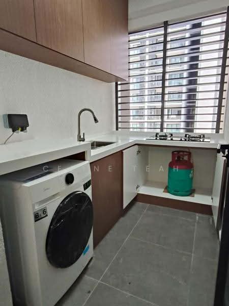 Kondominium untuk Dijual di Jesselton Twin Towers - Celine Teah - Kitchen - PropertyGuru.com.my