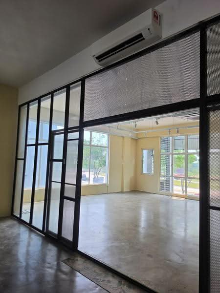 Kedai untuk Disewa di Pusat Perdagangan Danga Utama (Johor Bahru) - Iris Lim - PropertyGuru.com.my