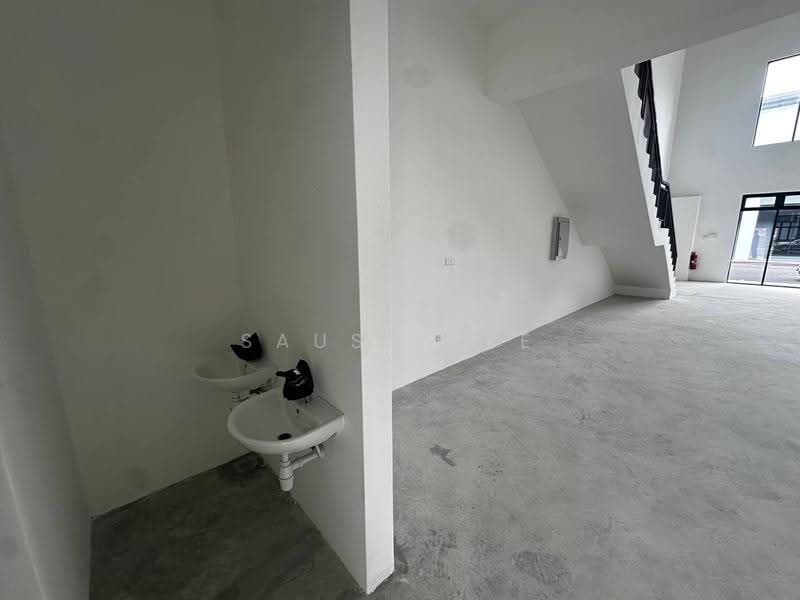 Factory for Rent in Bandar Indahpura (Kulai) - Sausa Lee - Interior - PropertyGuru.com.my