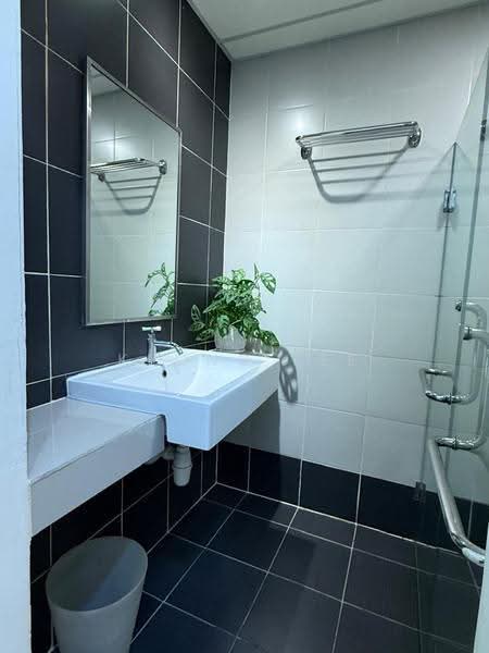 Service Residence for Rent at Centrestage Designer Suite - Kfong Lee - PropertyGuru.com.my