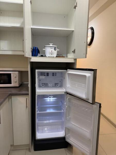 Service Residence for Rent at Centrestage Designer Suite - Kfong Lee - PropertyGuru.com.my