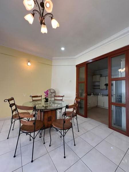 Kondominium untuk Disewa di Gold Coast Resort Condominium - Vivian Chan - Dining Room - PropertyGuru.com.my