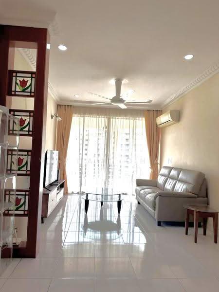 Kondominium untuk Disewa di Gold Coast Resort Condominium - Vivian Chan - Living Room - PropertyGuru.com.my
