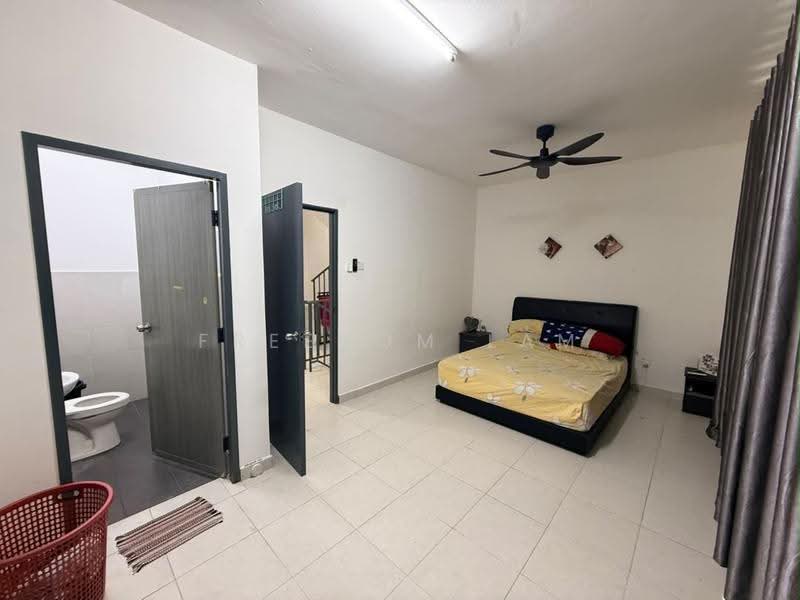 2.5-storey Terraced House for Sale in Taman Pulai Mutiara (Iskandar Puteri (Nusajaya)) - Freedom Lam - Bedroom - PropertyGuru.com.my