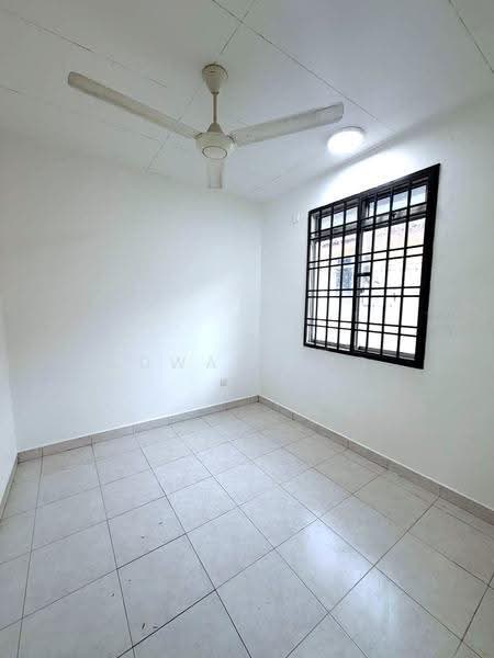 2-storey Terraced House for Sale in Taman Bestari Indah (Ulu Tiram) - Edward Oo - Interior - PropertyGuru.com.my