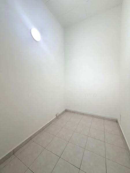 2-storey Terraced House for Sale in Taman Bestari Indah (Ulu Tiram) - Edward Oo - Interior - PropertyGuru.com.my